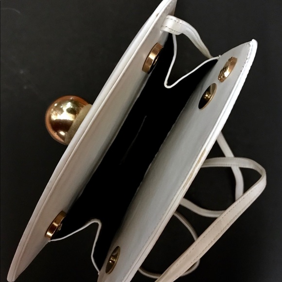 Women’s cross shoulder bag. - Picture 4 of 8